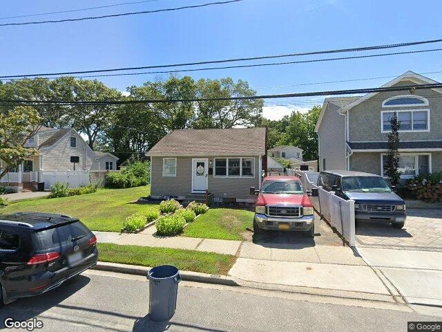 House image located at Massapequa, NY 11758