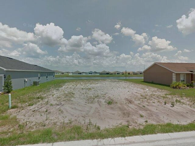 House image located at Wimauma, FL 33598