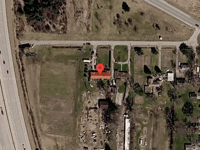 House image located at Saginaw, MI 48601