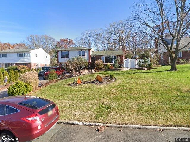 House image located at Smithtown, NY 11787