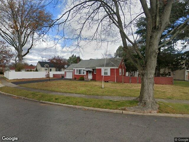 House image located at New Milford, NJ 07646