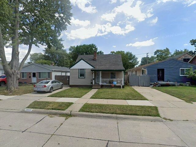 House image located at Roseville, MI 48066