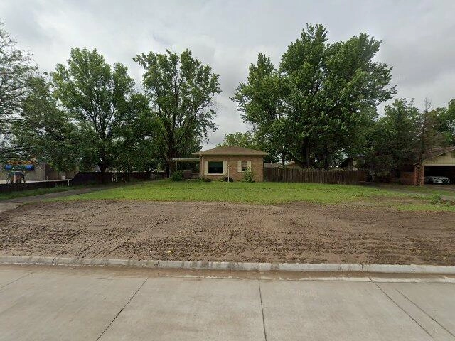 House image located at Hutchinson, KS 67502