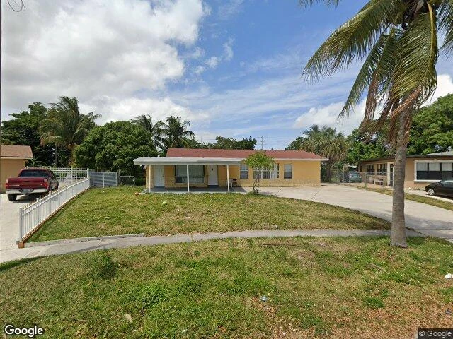 House image located at West Palm Beach, FL 33407