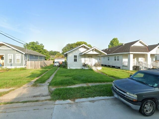 House image located at New Orleans, LA 70122