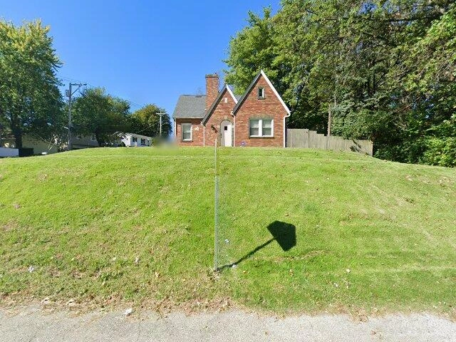 House image located at Florissant, MO 63031