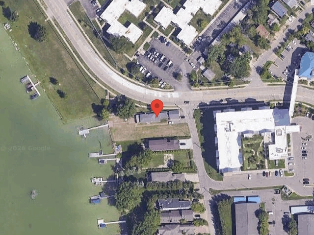 House image located at Keego Harbor, MI 48320