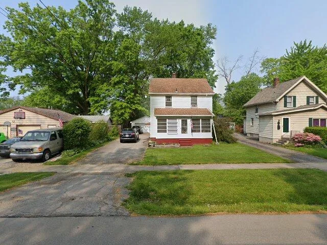 House image located at Warren, OH 44484