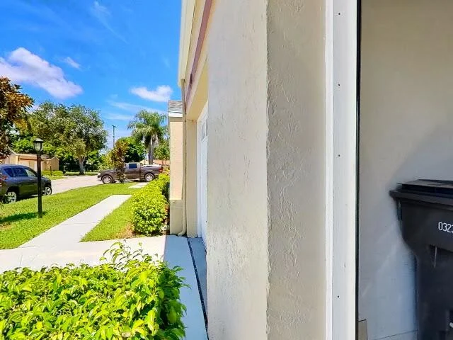 House image located at West Palm Beach, FL 33417