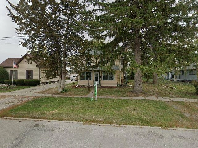 House image located at Newton, IA 50208