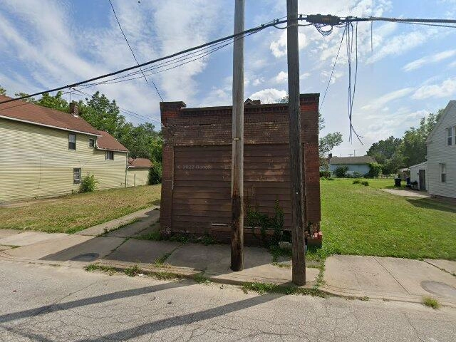 House image located at Cleveland, OH 44127
