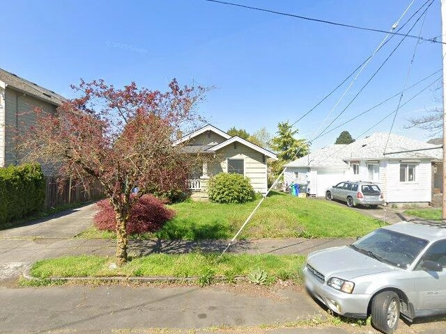 House image located at Portland, OR 97217