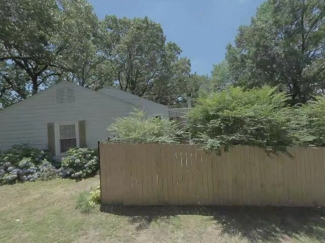 House image located at Palatka, FL 32177