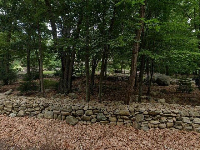 House image located at Wheeling, IL 60090