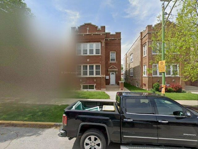 House image located at Chicago, IL 60646