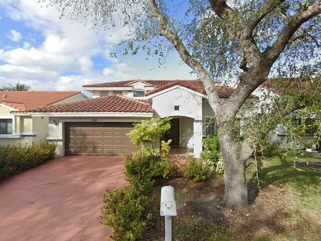 House image located at Miami, FL 33185