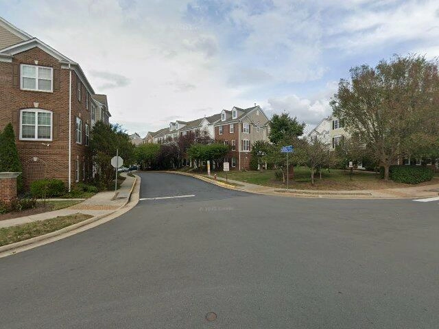 House image located at Centreville, VA 20120