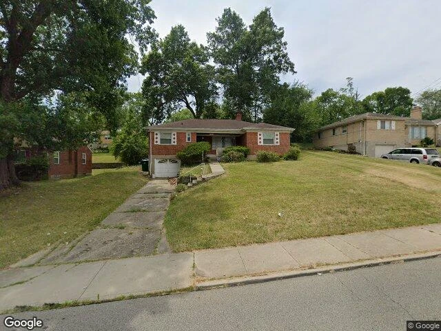 House image located at Cincinnati, OH 45211