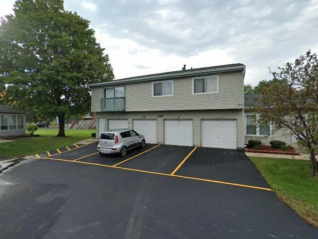 House image located at Bolingbrook, IL 60440