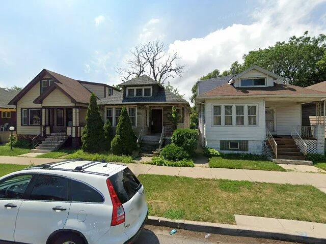 House image located at Chicago, IL 60628
