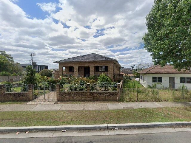 House image located at Meriden, CT 06451