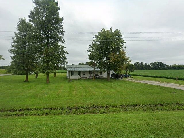 House image located at Kinmundy, IL 62854