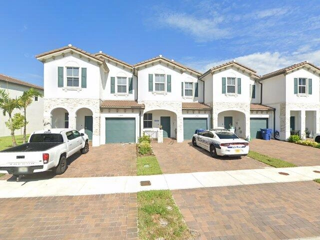 House image located at Miami, FL 33167