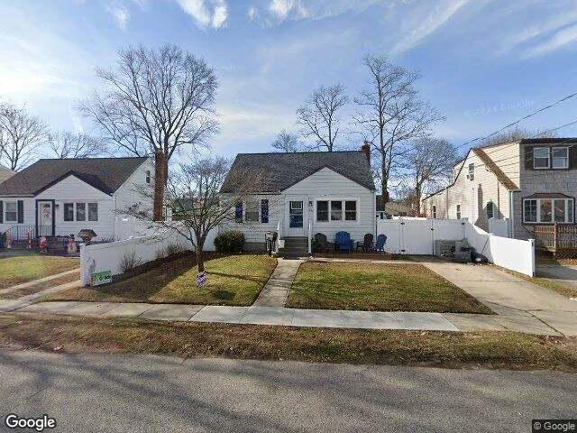 House image located at Lindenhurst, NY 11757