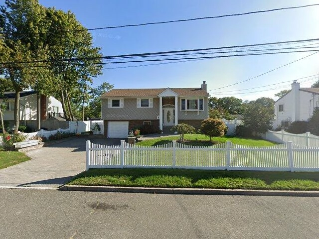 House image located at New Castle, DE 19720