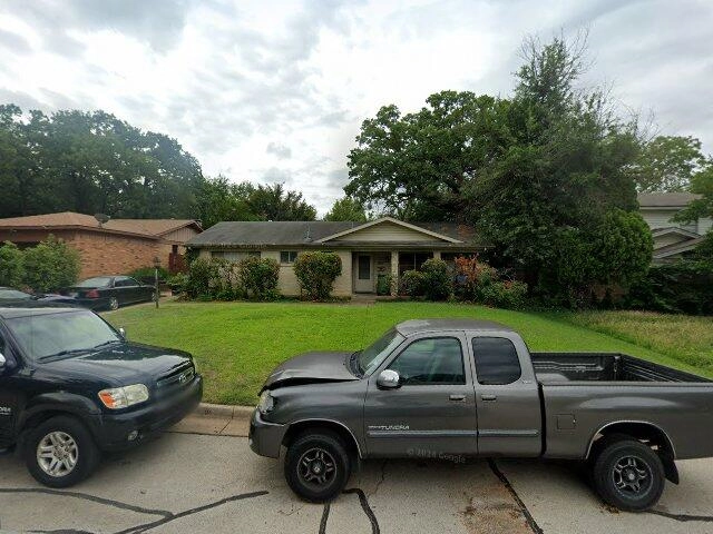 House image located at Arlington, TX 76012