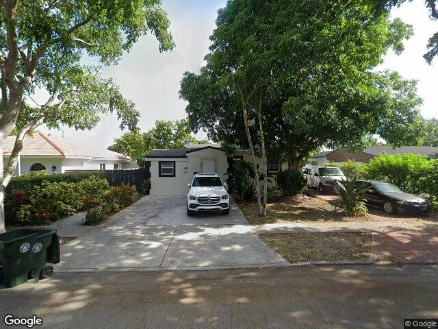 House image located at Miami, FL 33144
