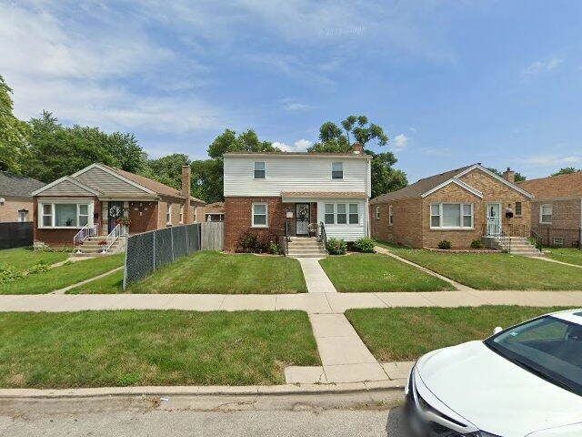 House image located at Chicago, IL 60628