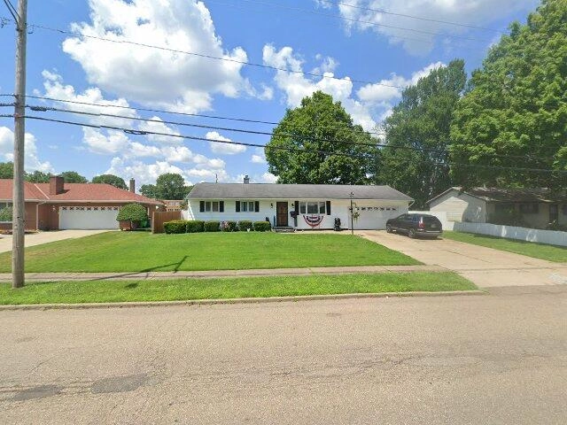 House image located at Dover, OH 44622