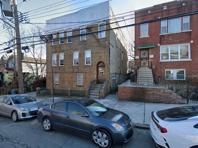 House image located at Bronx, NY 10466