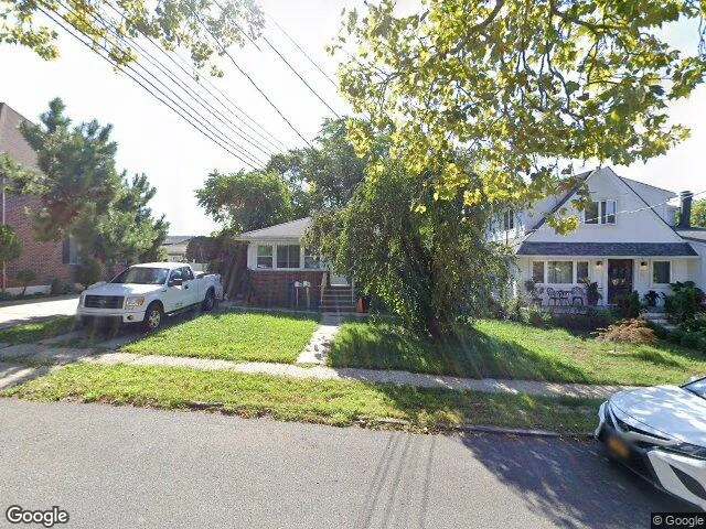 House image located at Staten Island, NY 10306