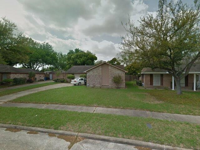 House image located at Houston, TX 77083