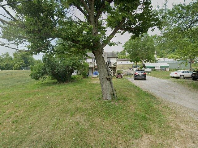 House image located at Dover, OH 44622