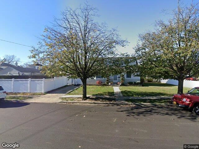 House image located at Oceanside, NY 11572