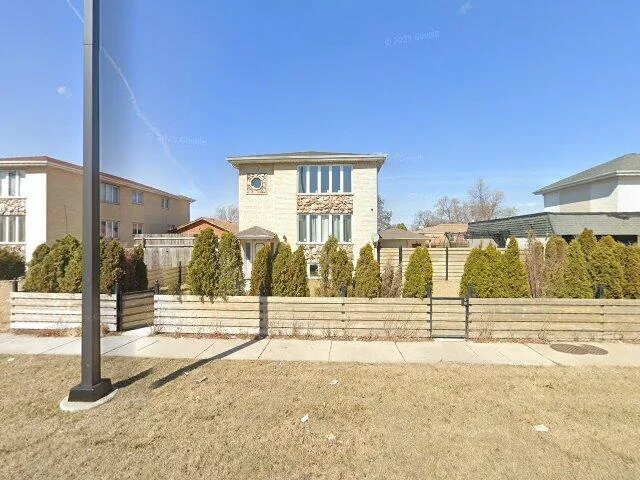 House image located at Burbank, IL 60459