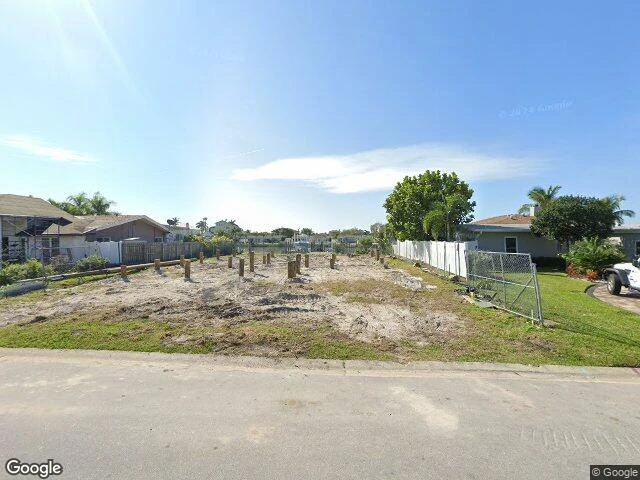 House image located at Saint Petersburg, FL 33706