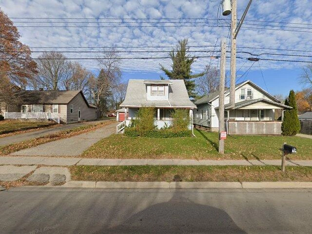 House image located at Lansing, MI 48911
