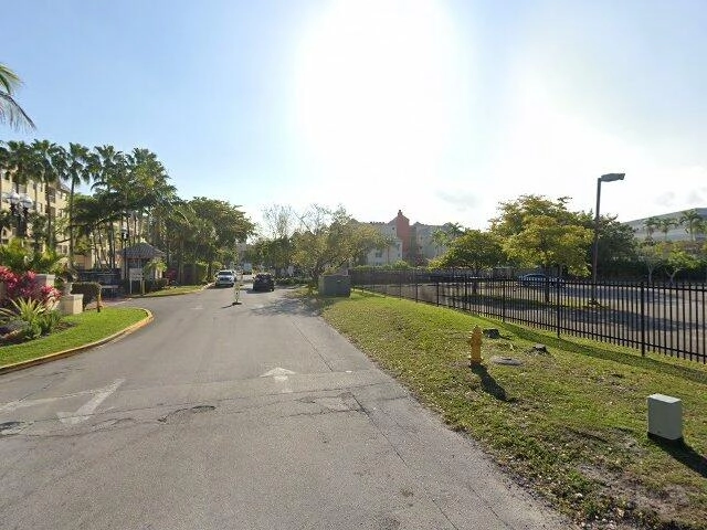 House image located at Miami, FL 33166