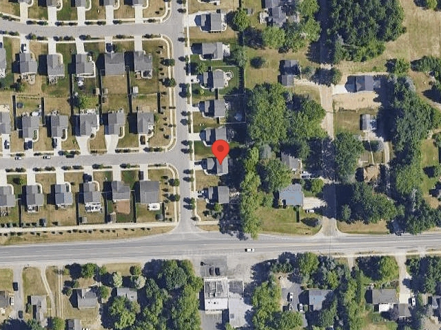 House image located at Waterford, MI 48327
