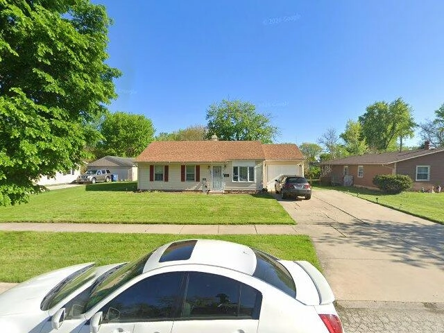 House image located at Aurora, IL 60506