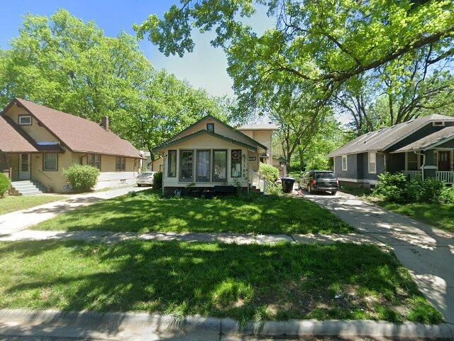 House image located at Topeka, KS 66604