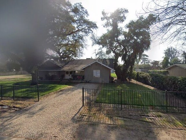 House image located at Fresno, CA 93727