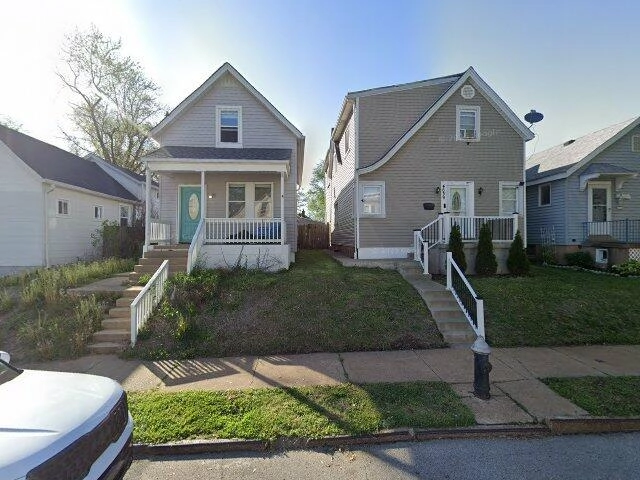 House image located at Saint Louis, MO 63116