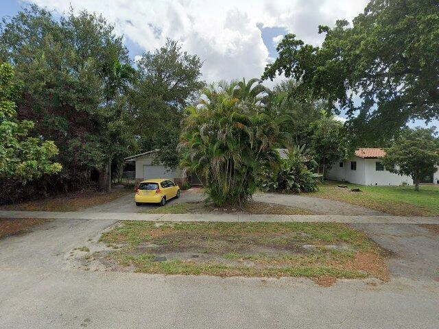 House image located at Hollywood, FL 33021