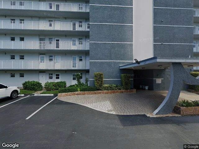 House image located at Hallandale, FL 33009