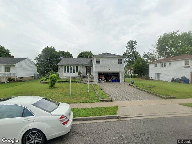 House image located at Roosevelt, NY 11575